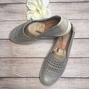 Rockport Taupe / Silver Sneakers 8.5W NWOT